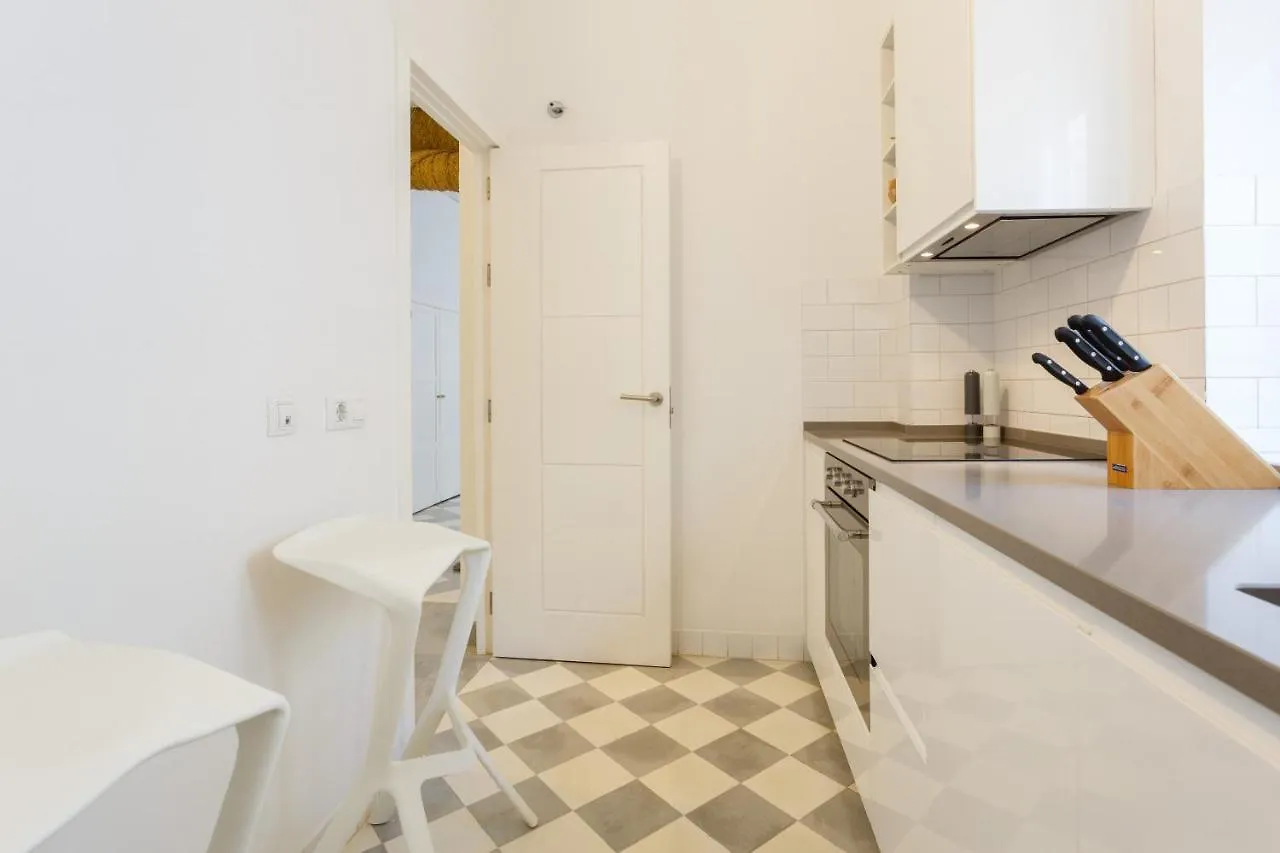 The Queen'S Designer Apartment By Cadiz4Rentals