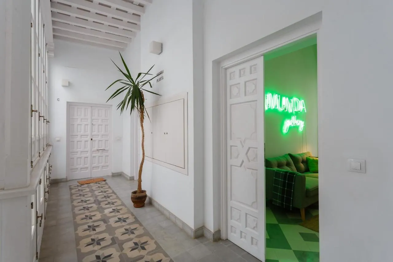 The Queen'S Designer Apartment By Cadiz4Rentals 0*, Cadiz