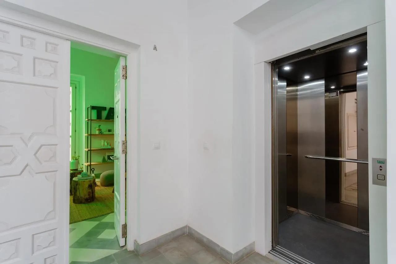 The Queen'S Designer Apartment By Cadiz4Rentals