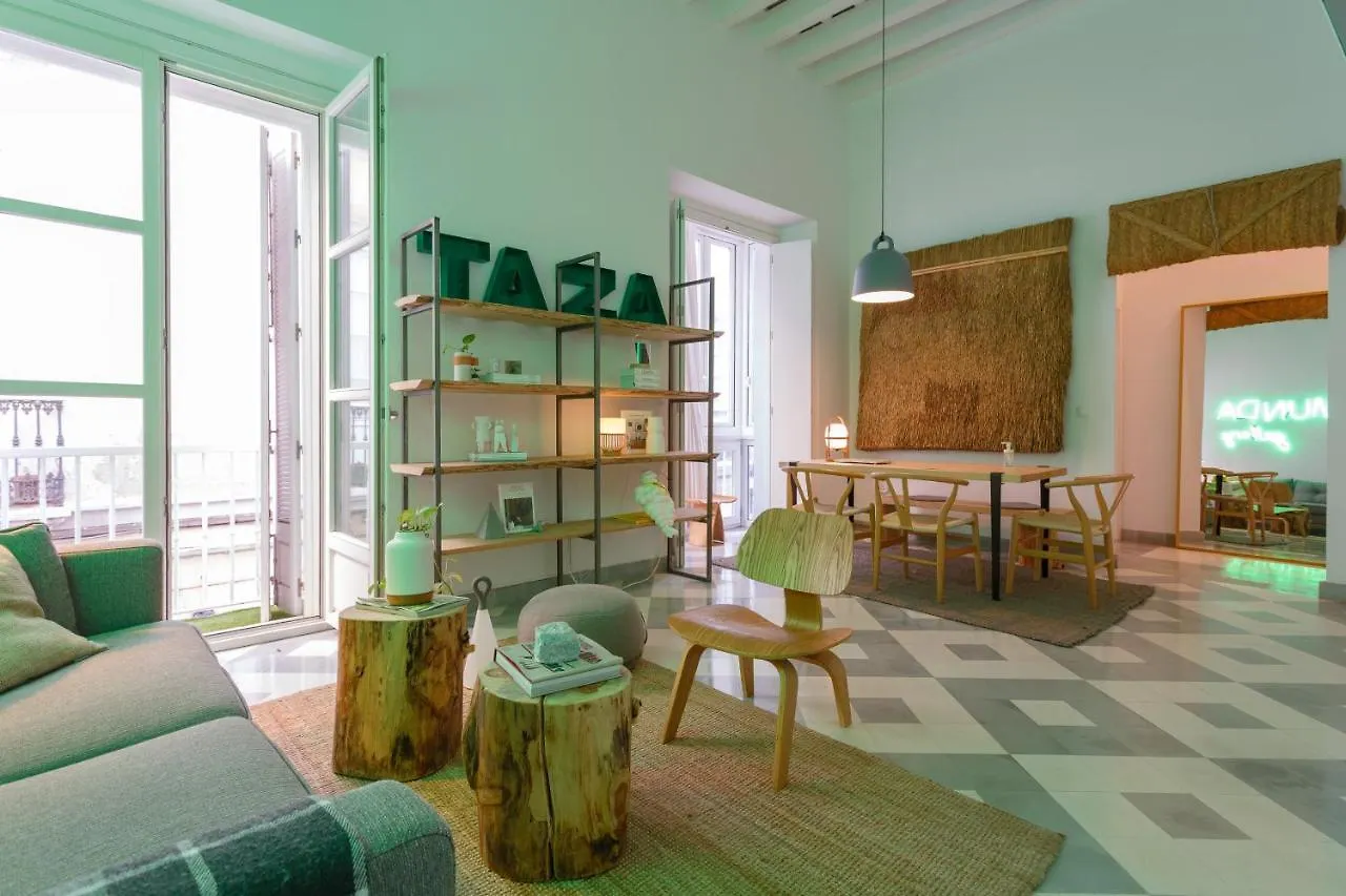 The Queen'S Designer Apartment By Cadiz4Rentals