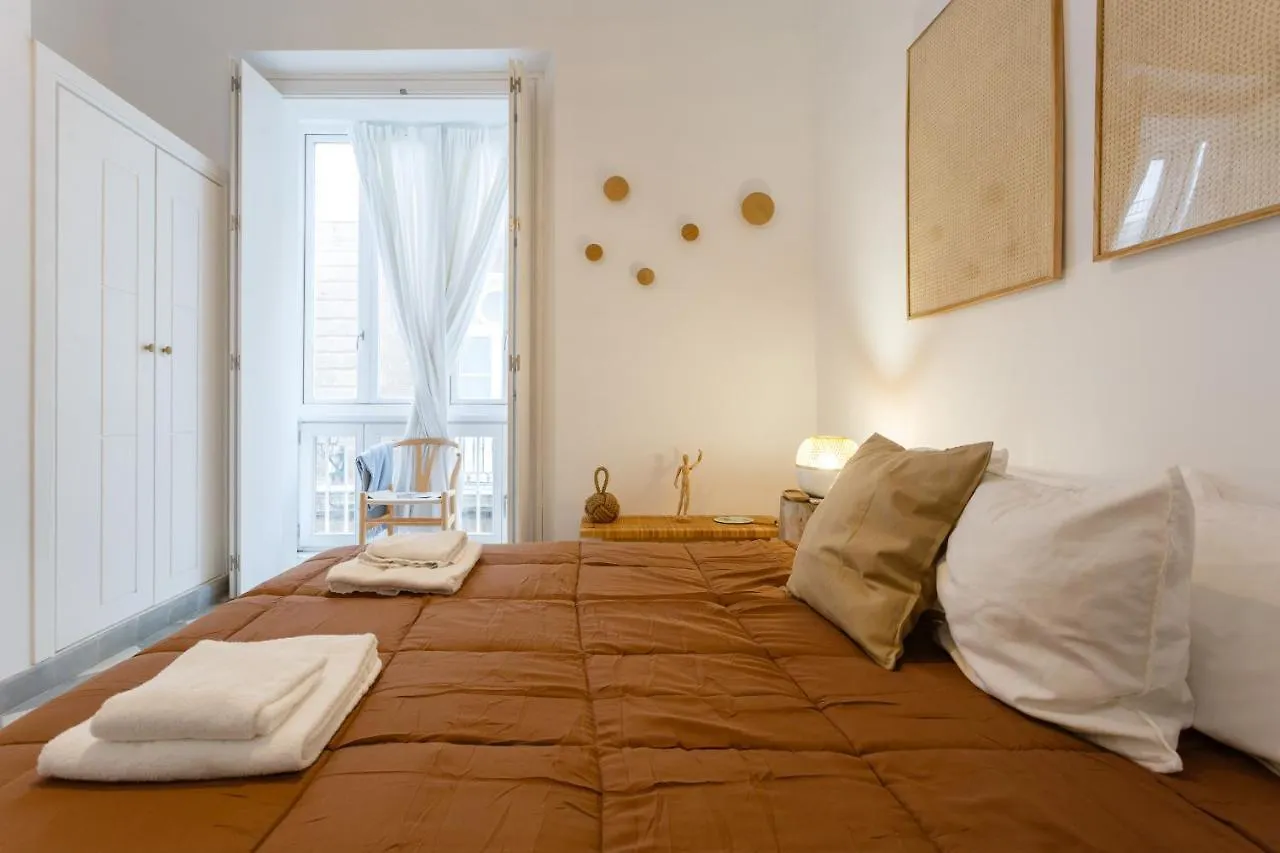 The Queen'S Designer Apartment By Cadiz4Rentals